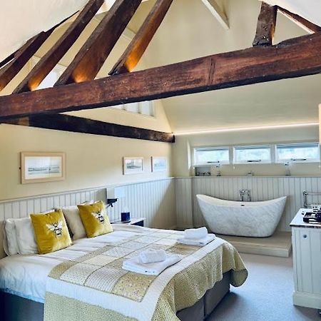 Готель Dingle Marsh Barns Данвіч Екстер'єр фото